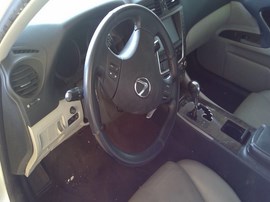 2009 LEXUS IS250, WHITE, 2.5L, AT.   Z26280